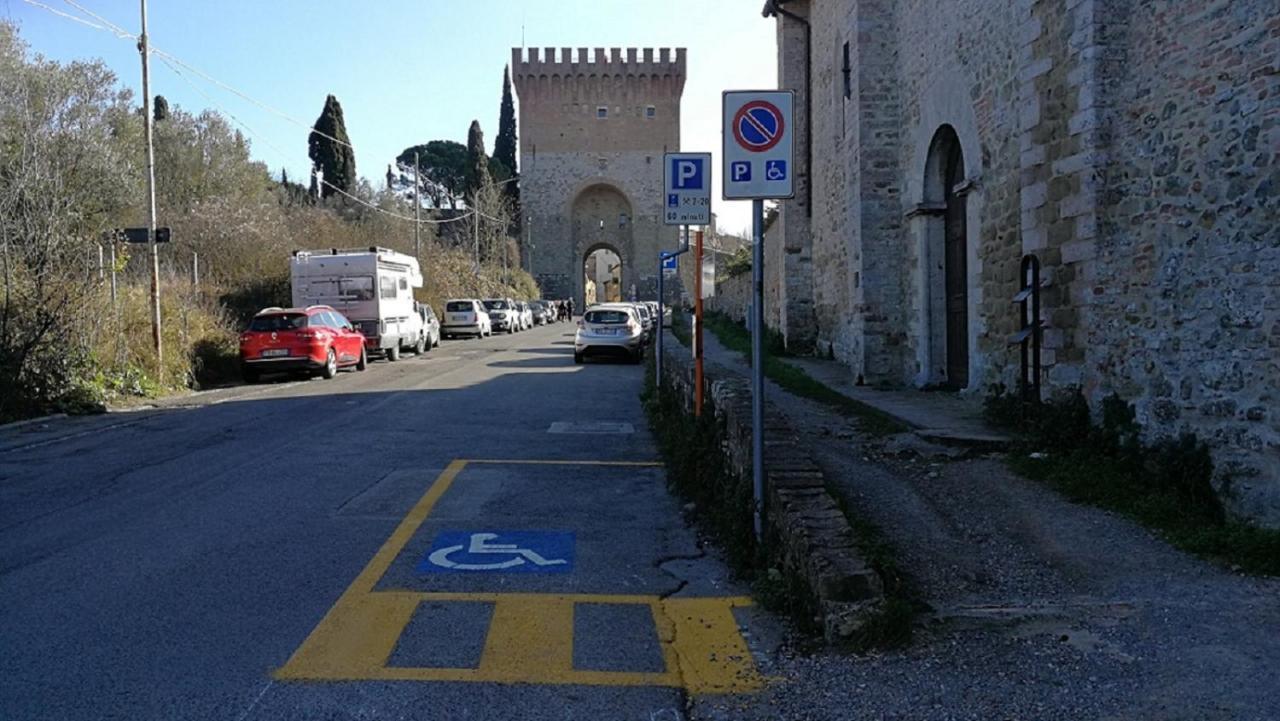 شقة Loft Garibaldi, Garage Privato! بيرودجا المظهر الخارجي الصورة