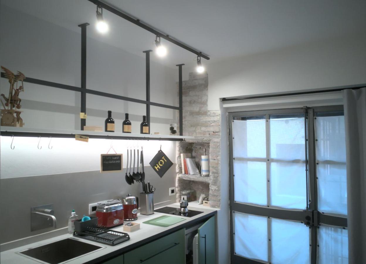شقة Loft Garibaldi, Garage Privato! بيرودجا المظهر الخارجي الصورة